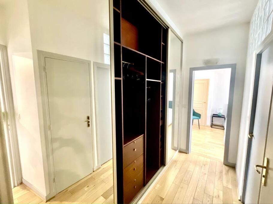Gustave - Charming Eiffel Tower Appartement - Párizs Kültér fotó